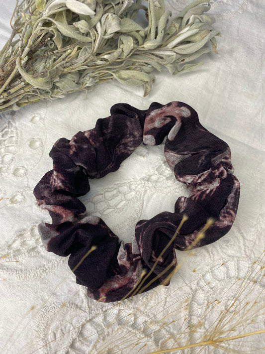 SILK FLORAL SCRUNCHIE