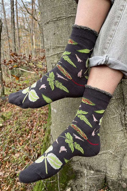 PRE-ORDER Vegetable leaves socks - grey